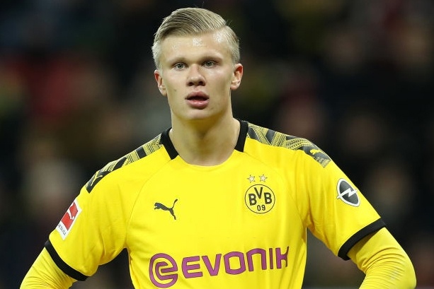 Haaland muon doi dau voi doi hinh manh nhat cua Bayern hinh anh