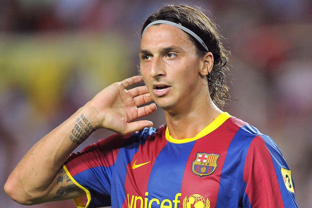 Ngay Ibrahimovic bi loai bo o Barca hinh anh