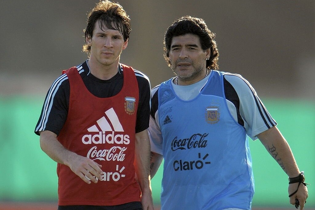 Huyen thoai AC Milan: 'Messi gioi hon Maradona' hinh anh