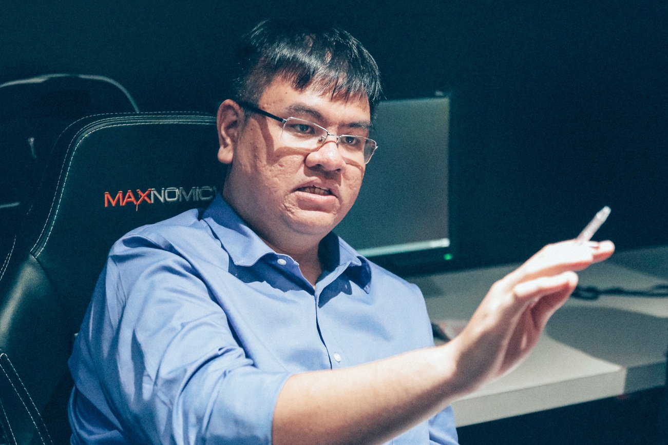 HLV Archie tin Cerberus se dua vo dich voi GAM va Team Flash hinh anh