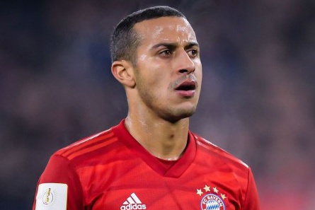 Thiago muon roi Bayern de toi Liverpool hinh anh