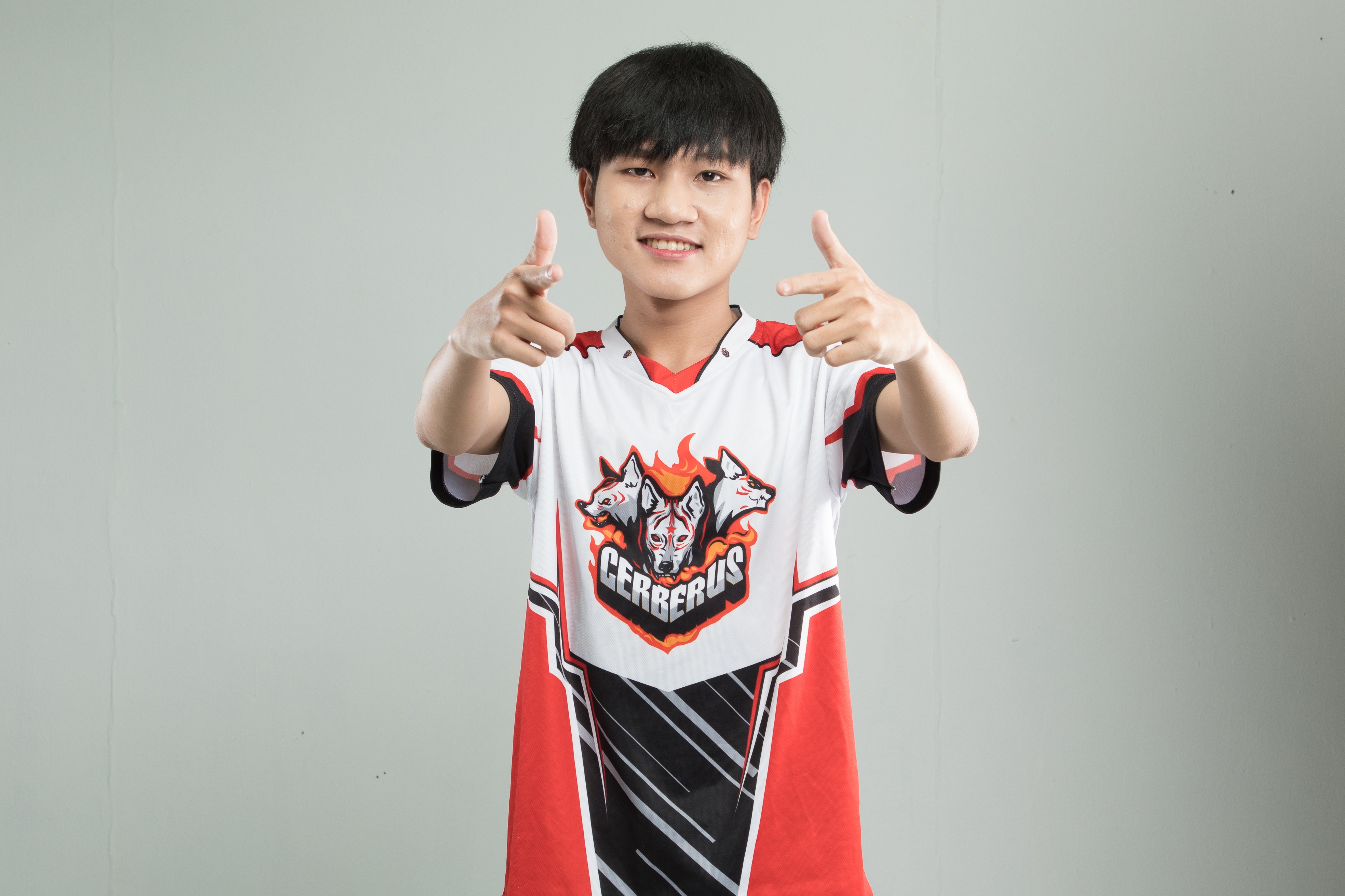 XuHao - tu 12 nam hoc sinh gioi den nguoi di rung hay nhat VCS hinh anh