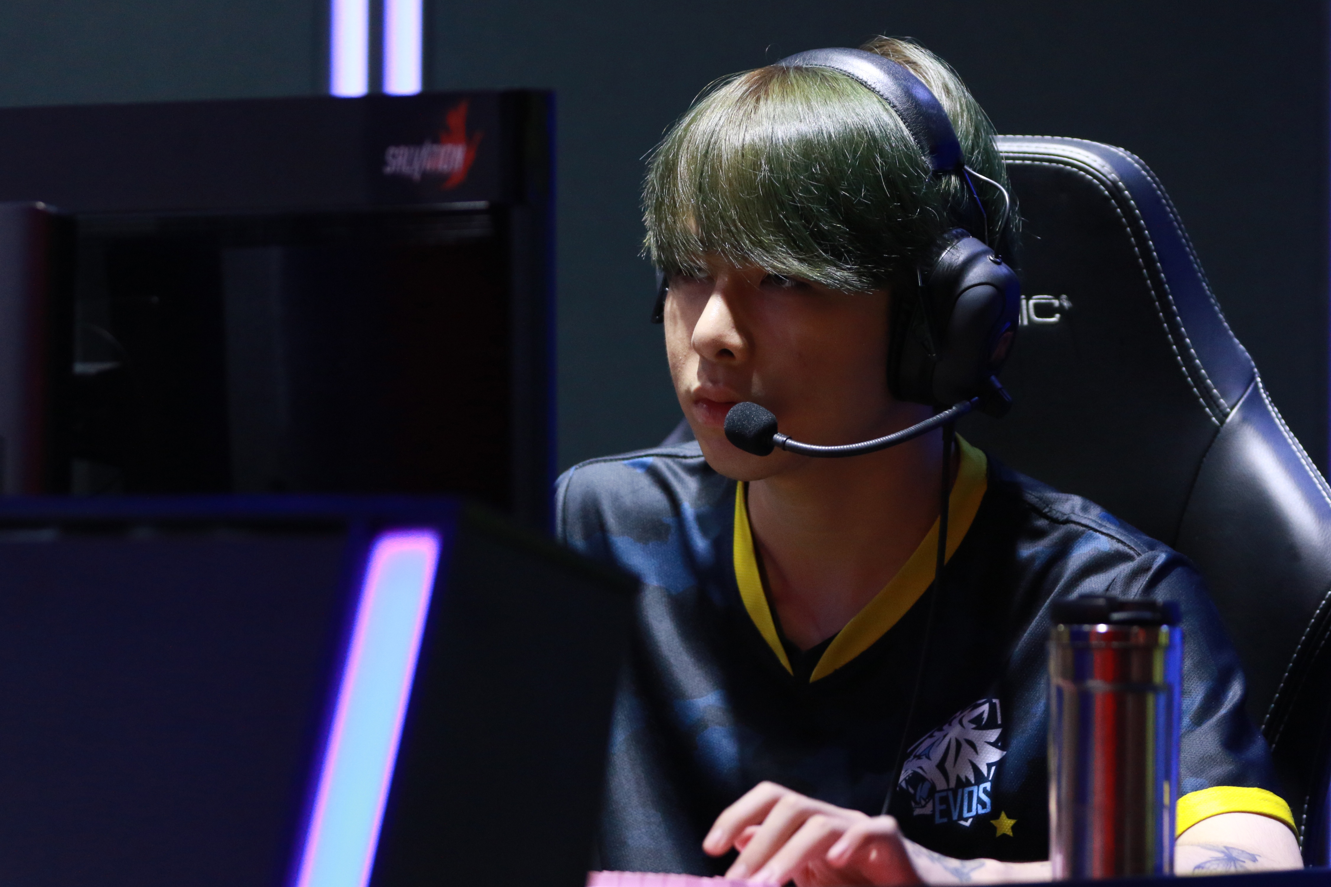 Zeros cung HLV Violet gia nhap SBTC Esports hinh anh