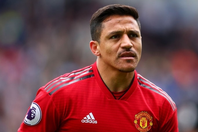 MU co the mat them 50 trieu bang cho Sanchez hinh anh