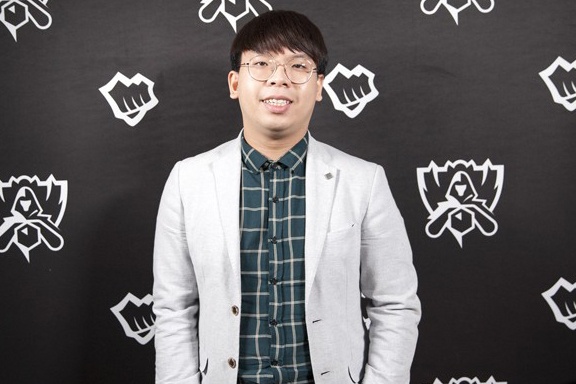 Cuu vuong LMHT Viet Nam bo nhiem HLV Ren hinh anh