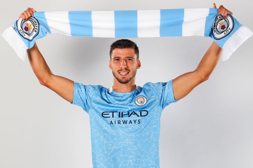 Ruben Dias la giai phap cho hang phong ngu Man City hinh anh