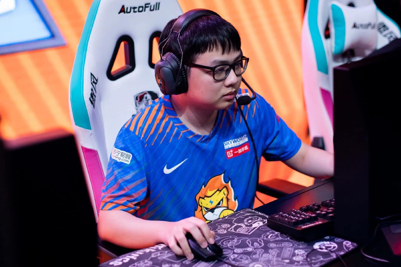 SofM cung Suning thua tran thu 3 lien tiep hinh anh