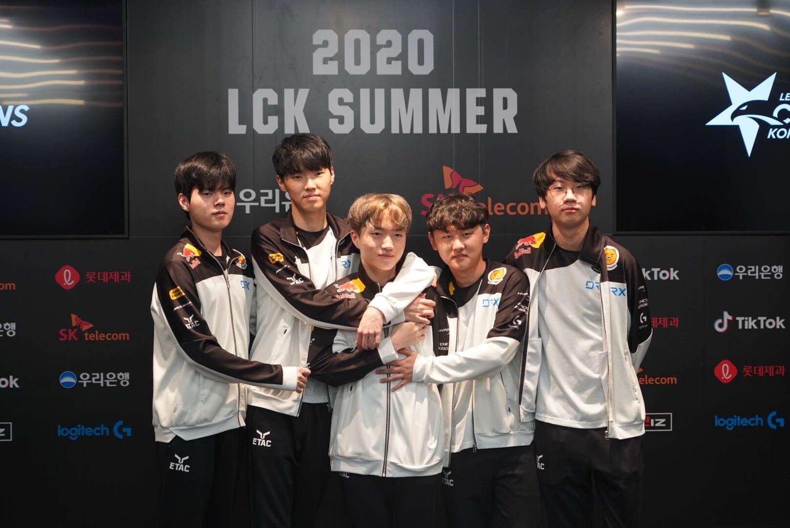 Chovy,  DragonX,  Chung ket The gioi Lien Minh Huyen Thoai,  Chung ket The gioi,  Chovy roi DragonX anh 1