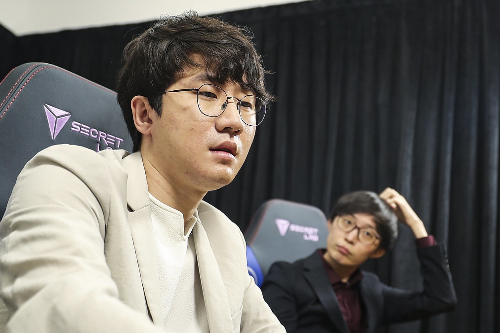 T1 chieu mo 2 HLV vo dich the gioi hinh anh