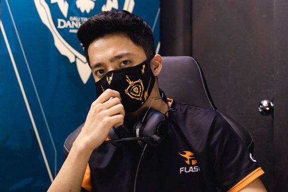 Team Flash va thu thach vo dich AIC 2020 hinh anh