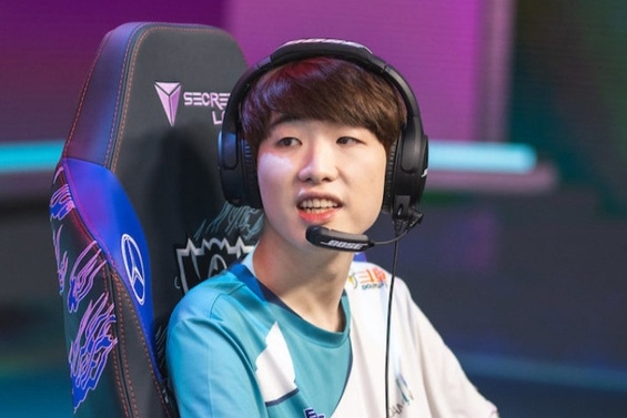 Ghost lap pentakill giup Damwon danh bai DRX hinh anh