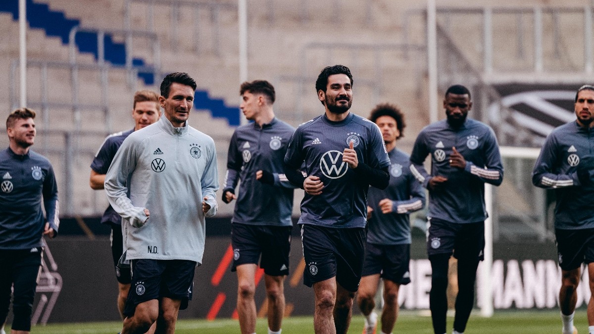 Joachim Loew,  tuyen Duc,  EURO,  Die Mannschaft anh 3