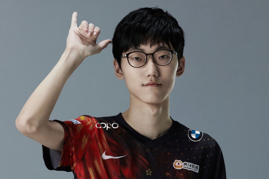 Nuguri toa sang dua FunPlus Phoenix vao ban ket hinh anh