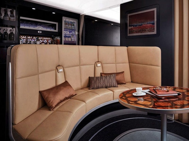 khoang bay cua gioi sieu giau anh 2