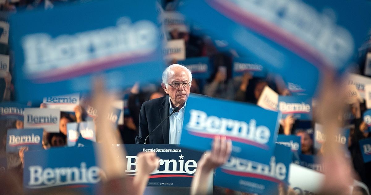 Bernie Sanders bi Pho Wall danh gia thap trong cuoc dua Tong thong My hinh anh