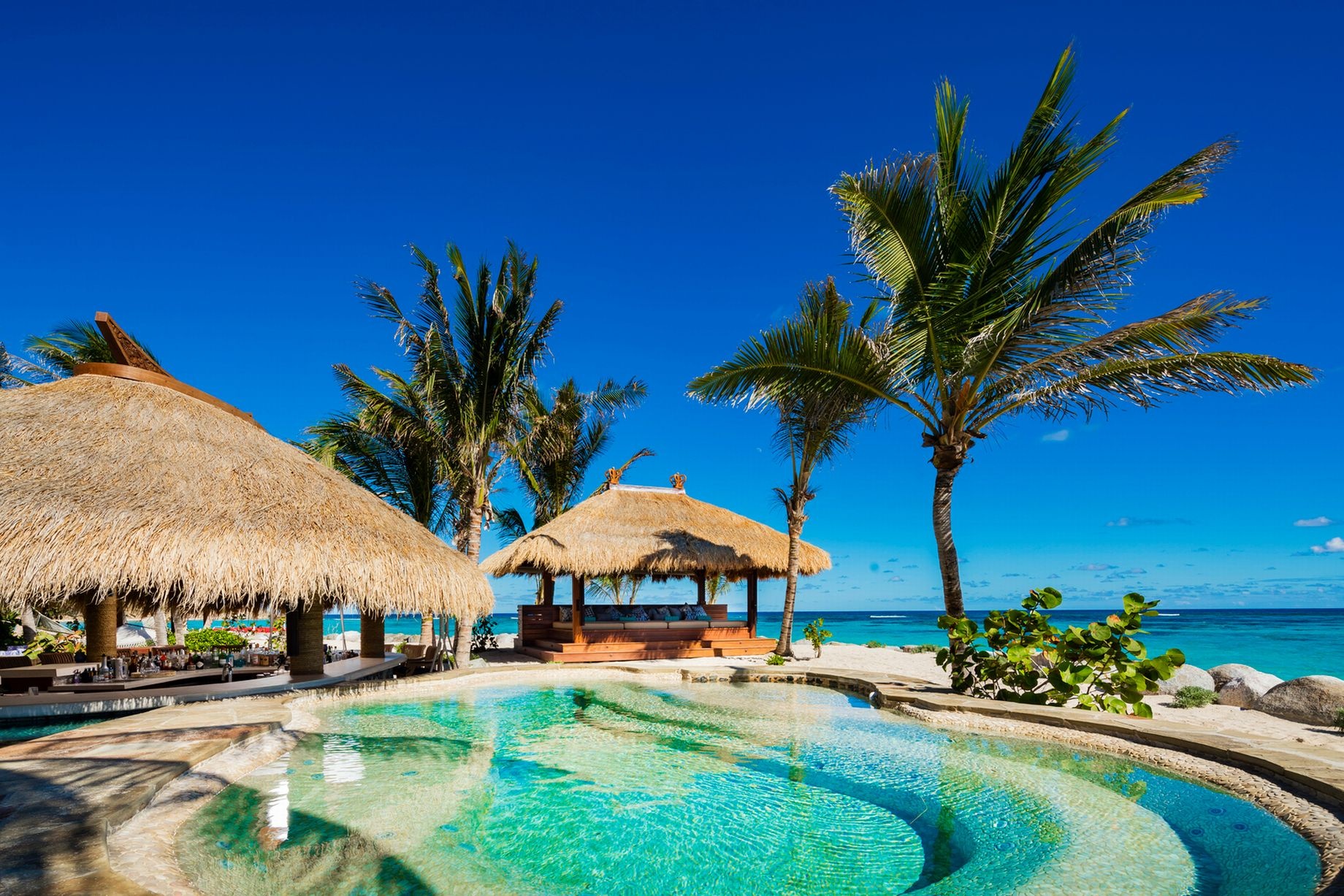 Richard Branson ban dao tu nhan anh 3