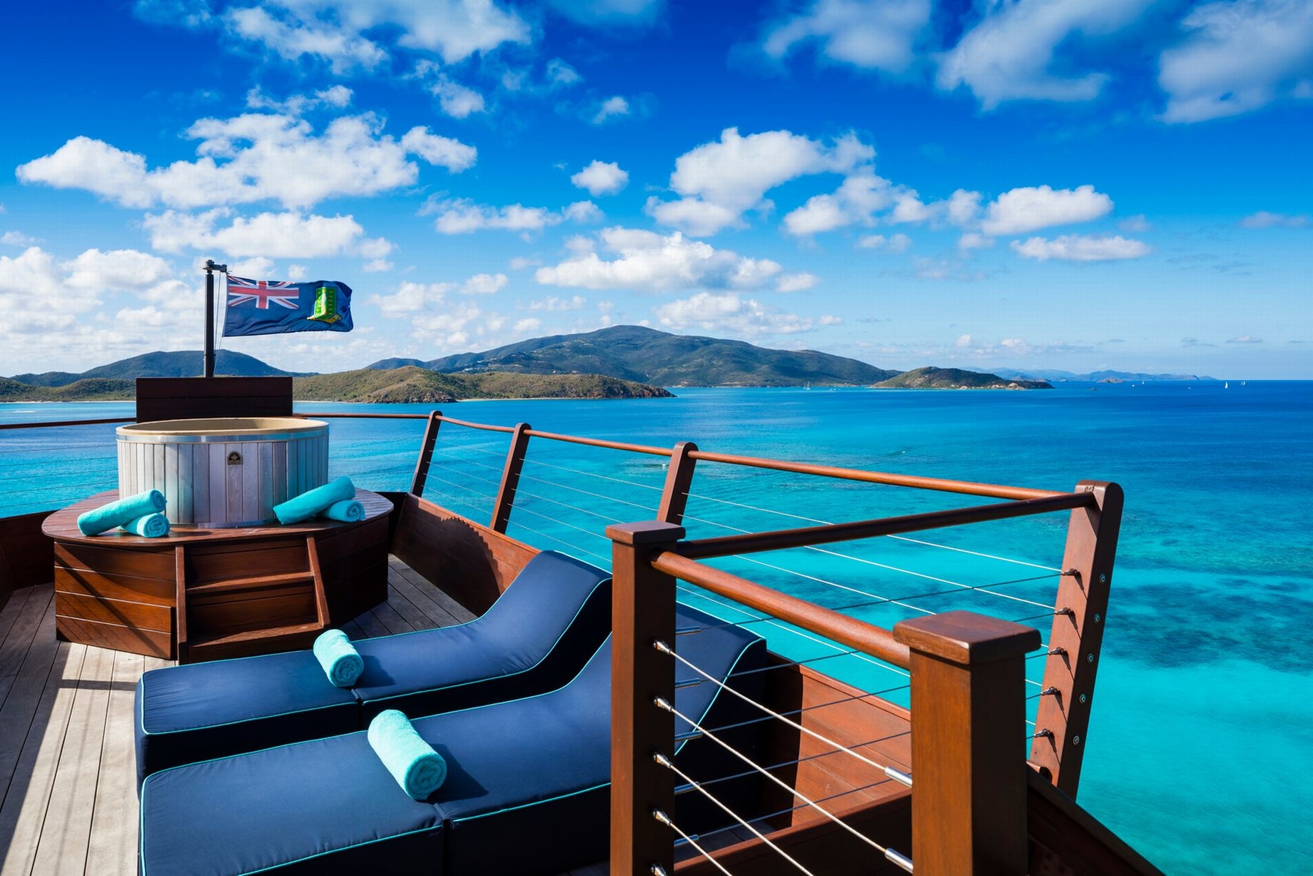 Richard Branson ban dao tu nhan anh 2