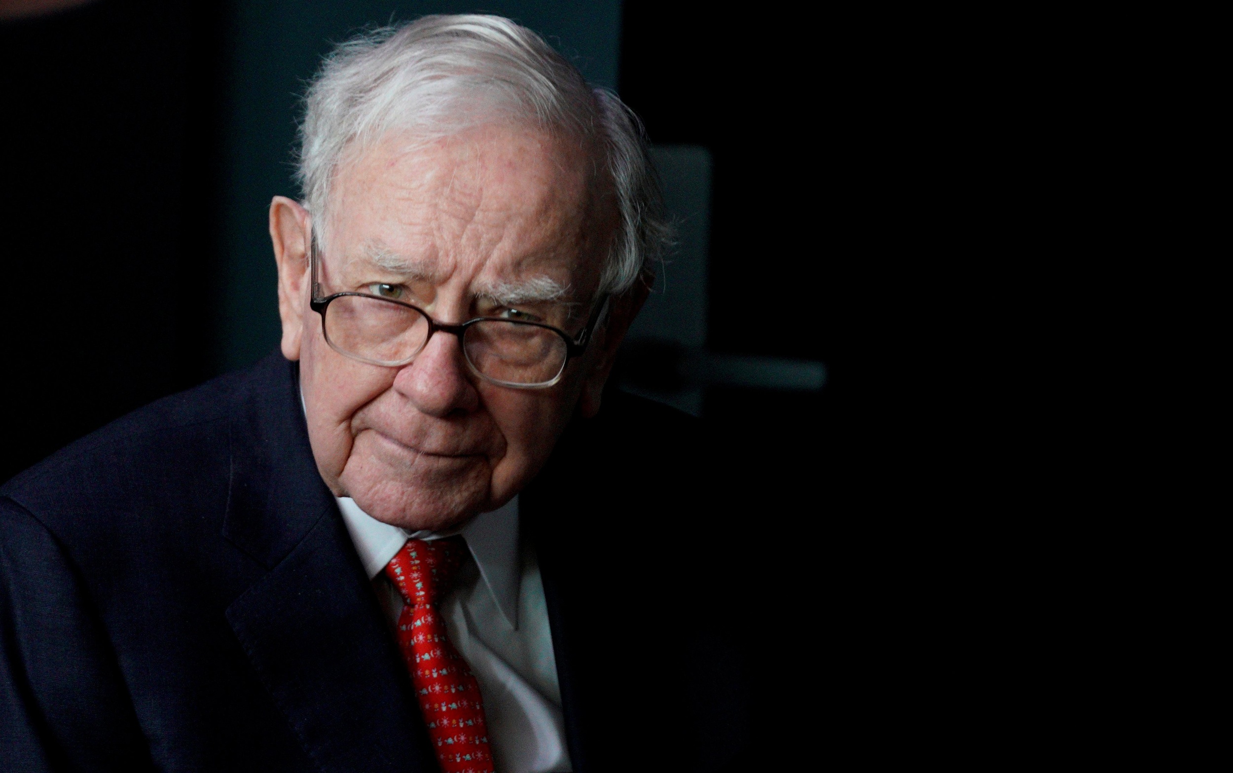 Warren Buffett: 'Dung su dung the tin dung nhu mot ong tiet kiem' hinh anh