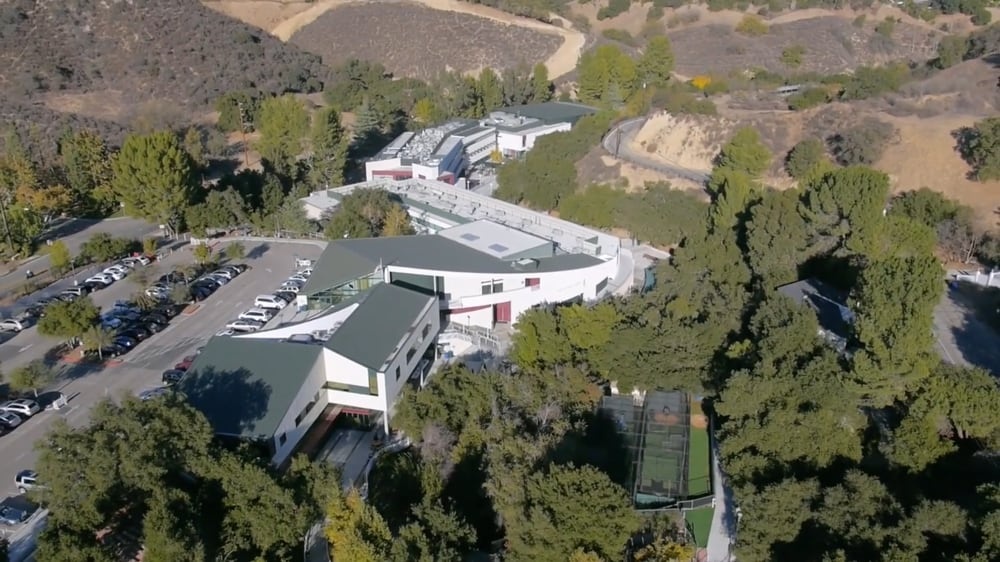 con gai Donald Trump anh 3