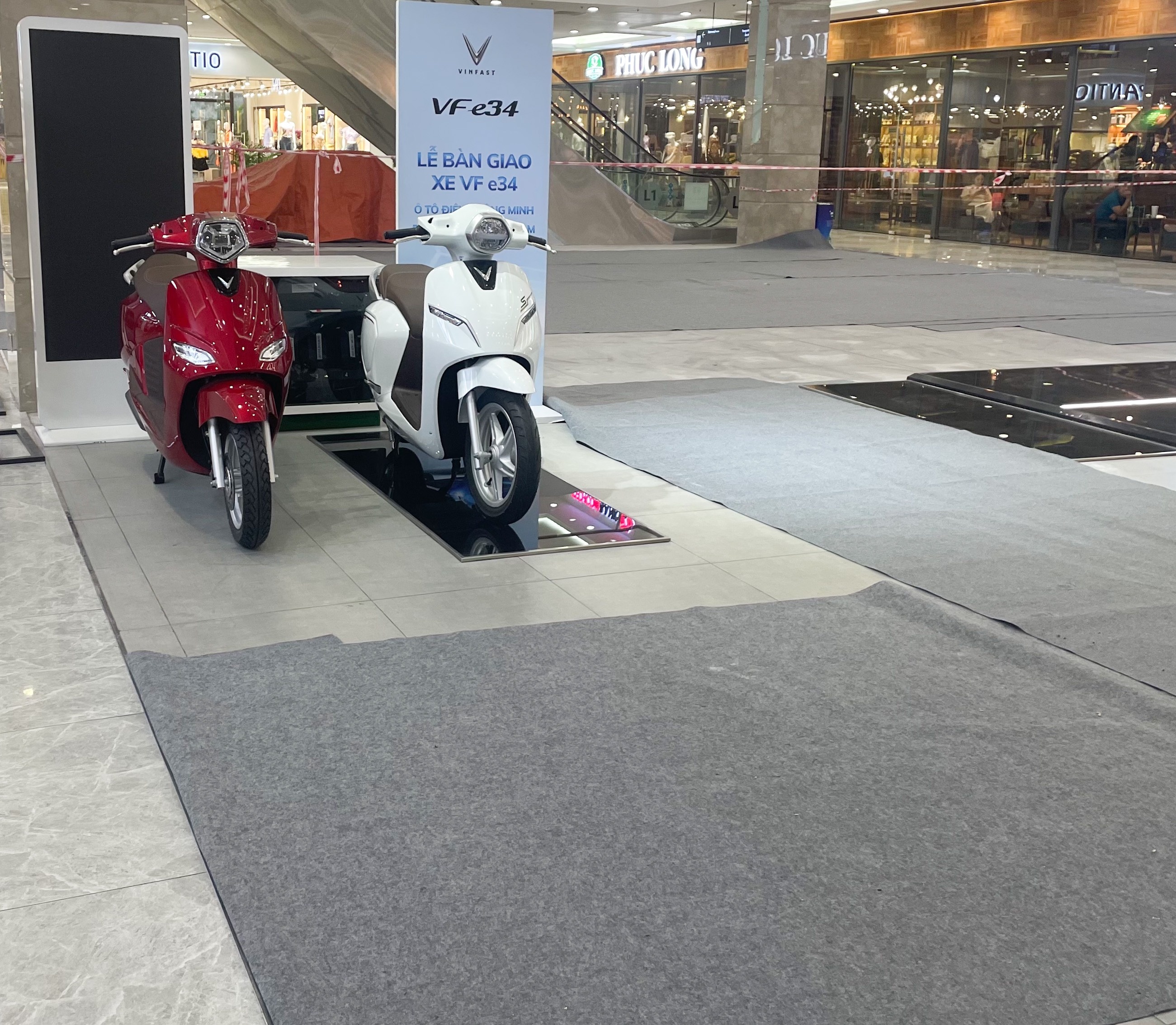 xe oto chay hang anh 1