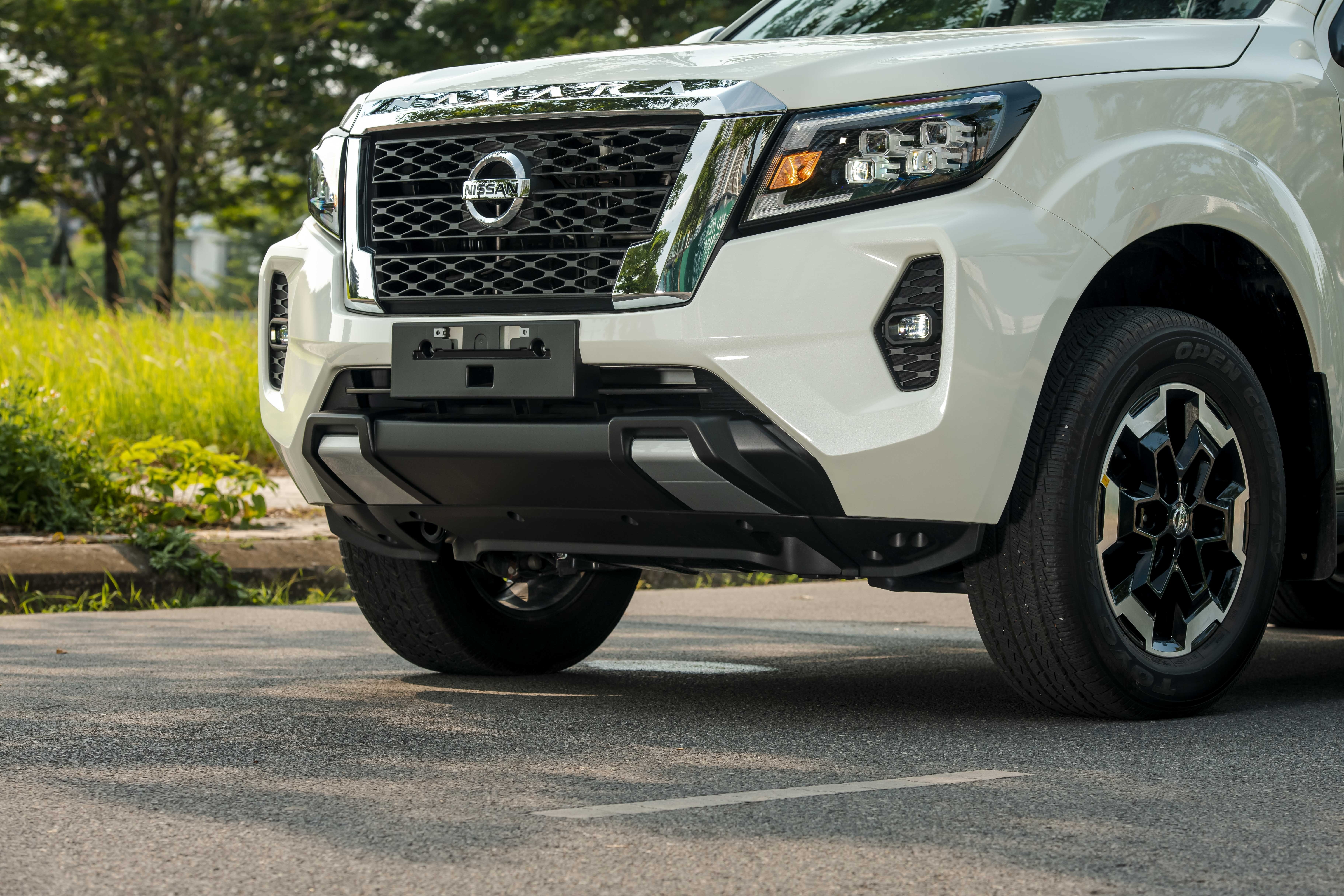 Tuong lai mo mit cua Nissan hinh anh