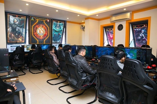 Cam the sinh vien, CCCD vi ca do eSport hinh anh