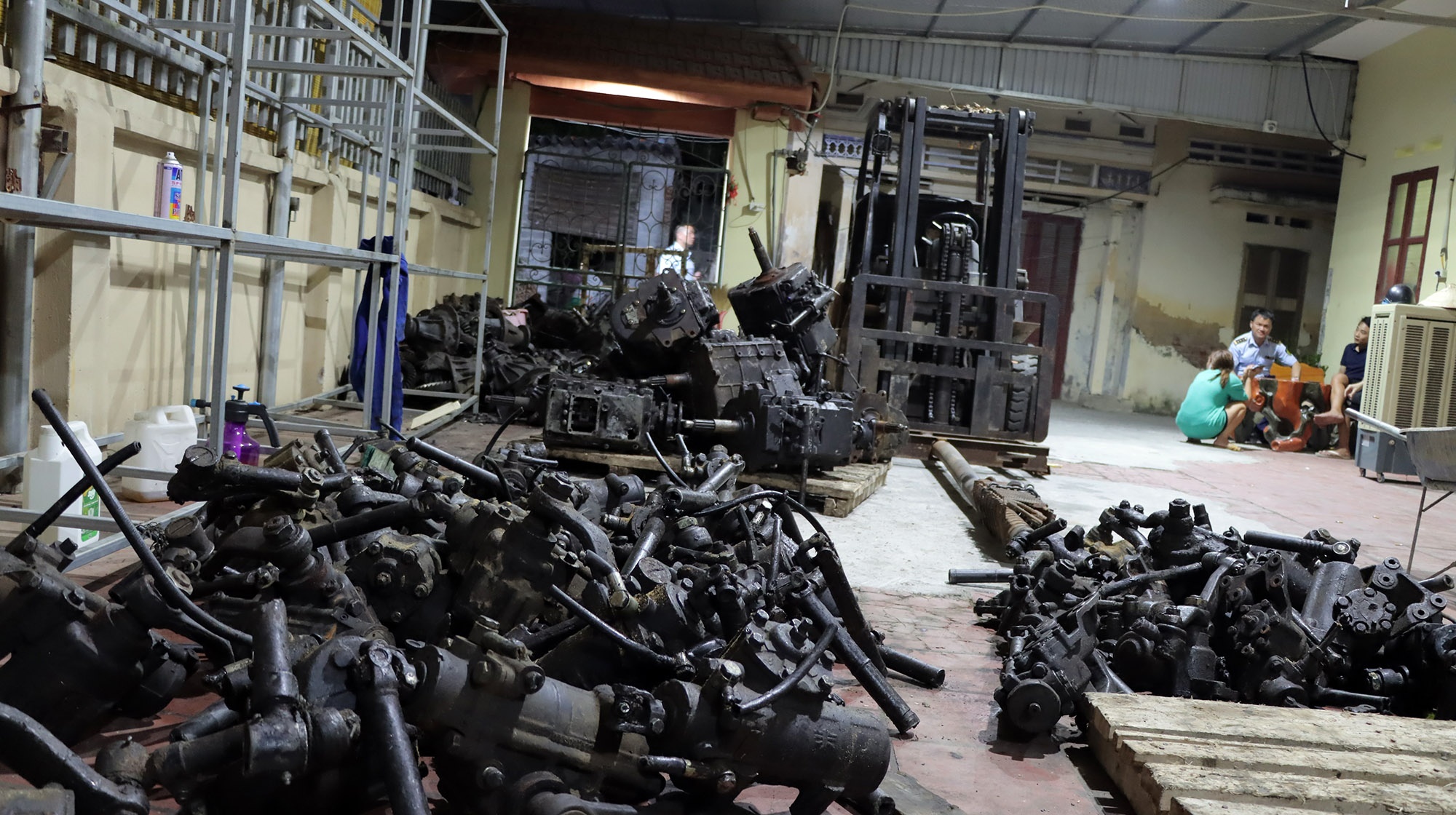 phu tung xe cu anh 1