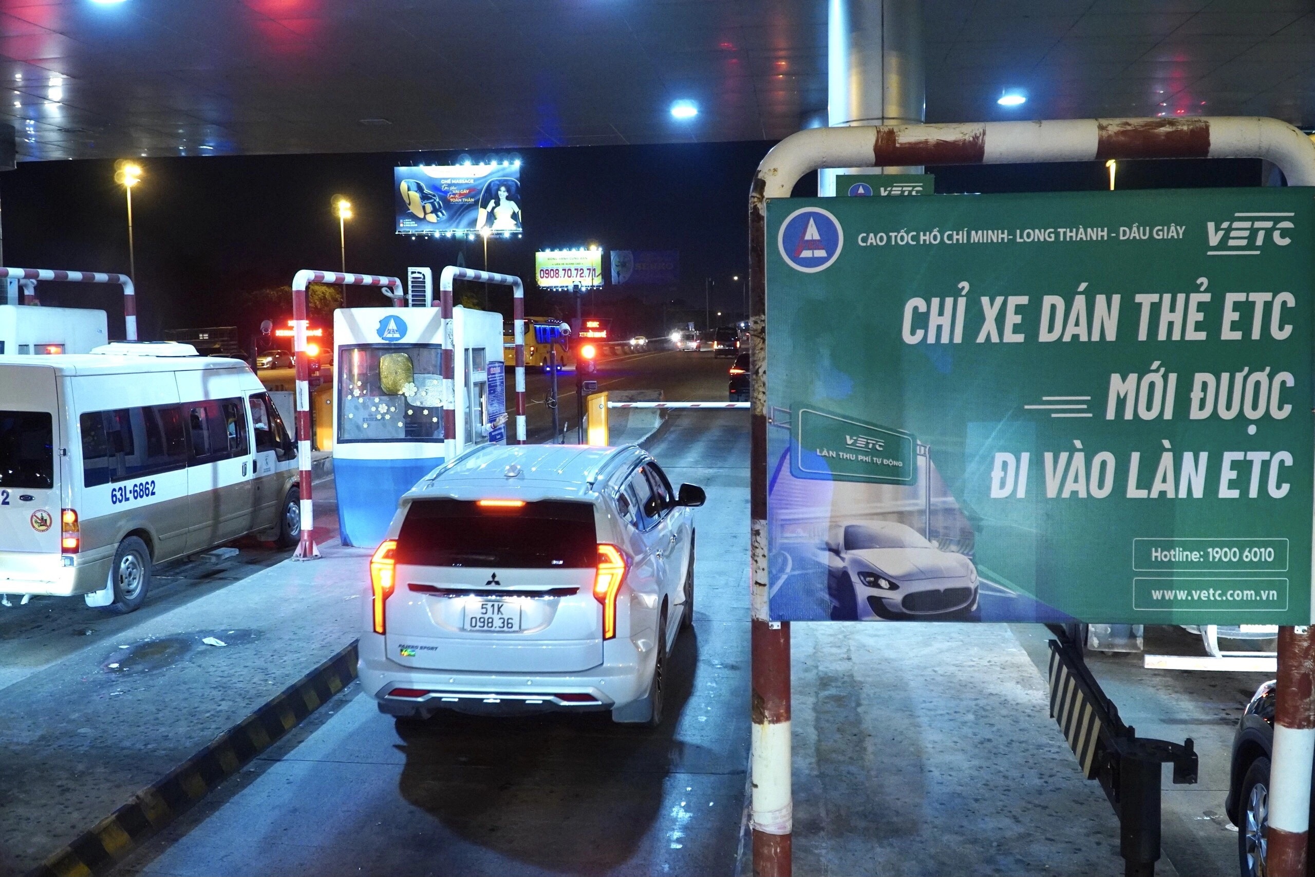 thu phi khong dung anh 1