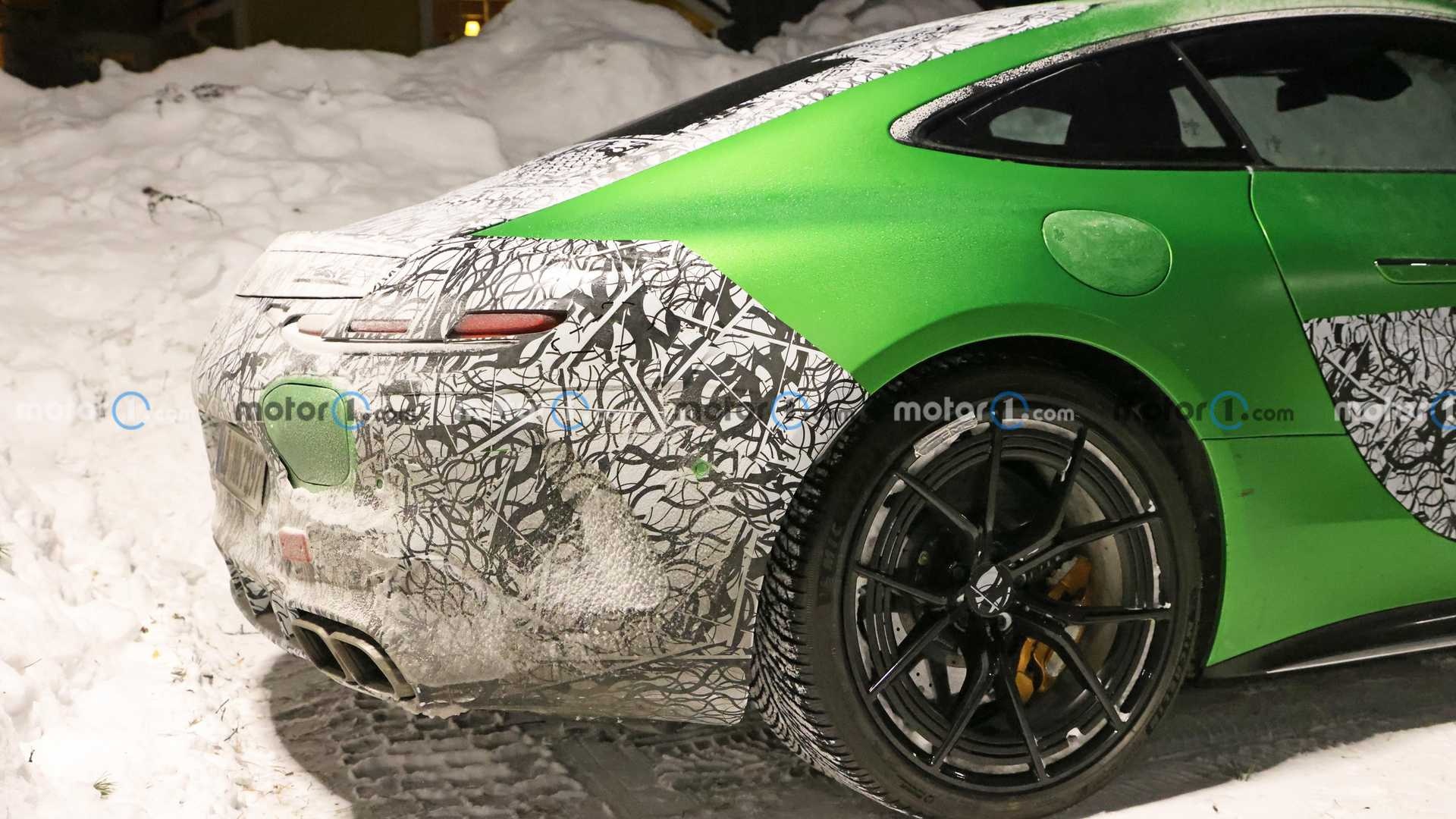 Mercedes-AMG GT Coupe anh 2