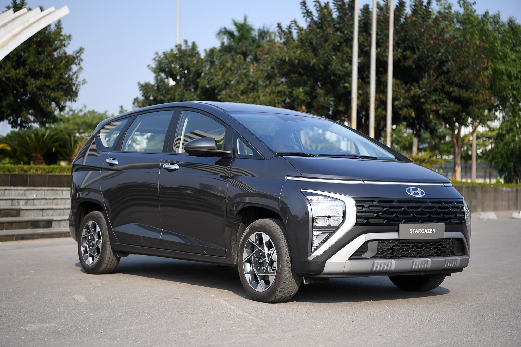 Nhieu mau oto duoc giam gia dip cuoi nam hinh anh