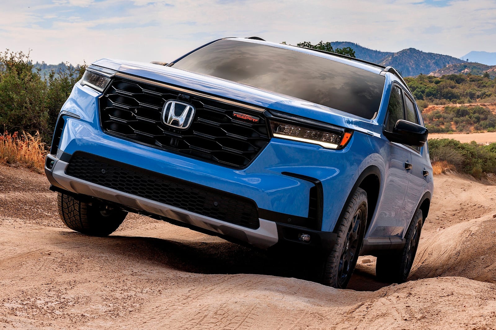 SUV co lon Honda Pilot 2023 co gia tu 39.150 USD hinh anh