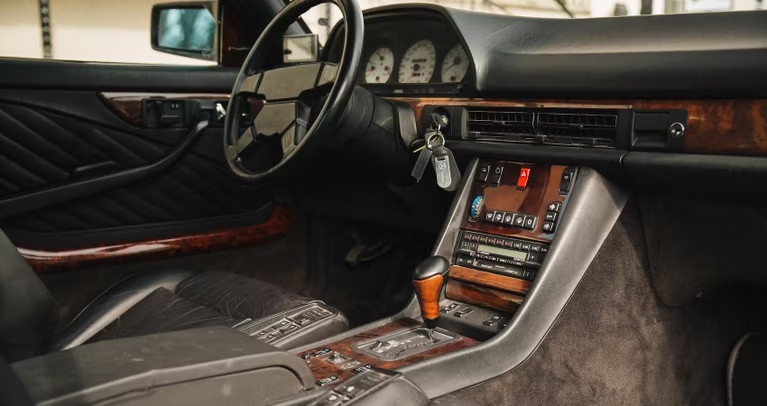 Mercedes 560 SEC AMG ảnh 1 Mercedes 560 SEC AMG anh 1