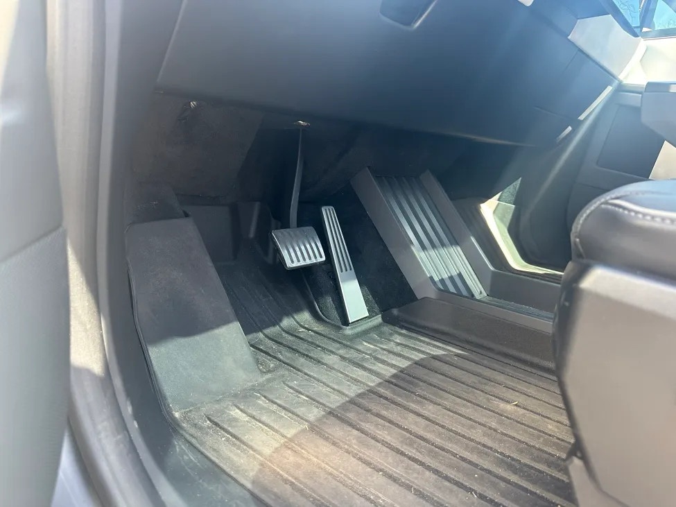 Tesla Cybertruck anh 1