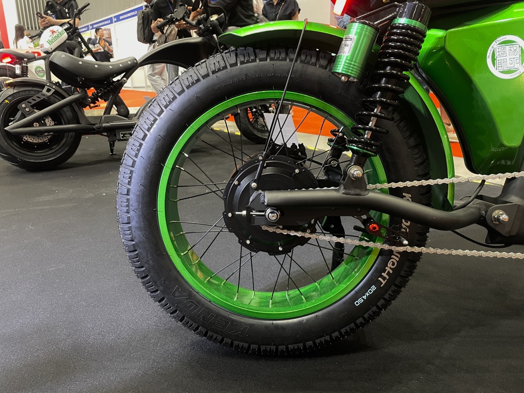 xe dien Trung Quoc anh 11