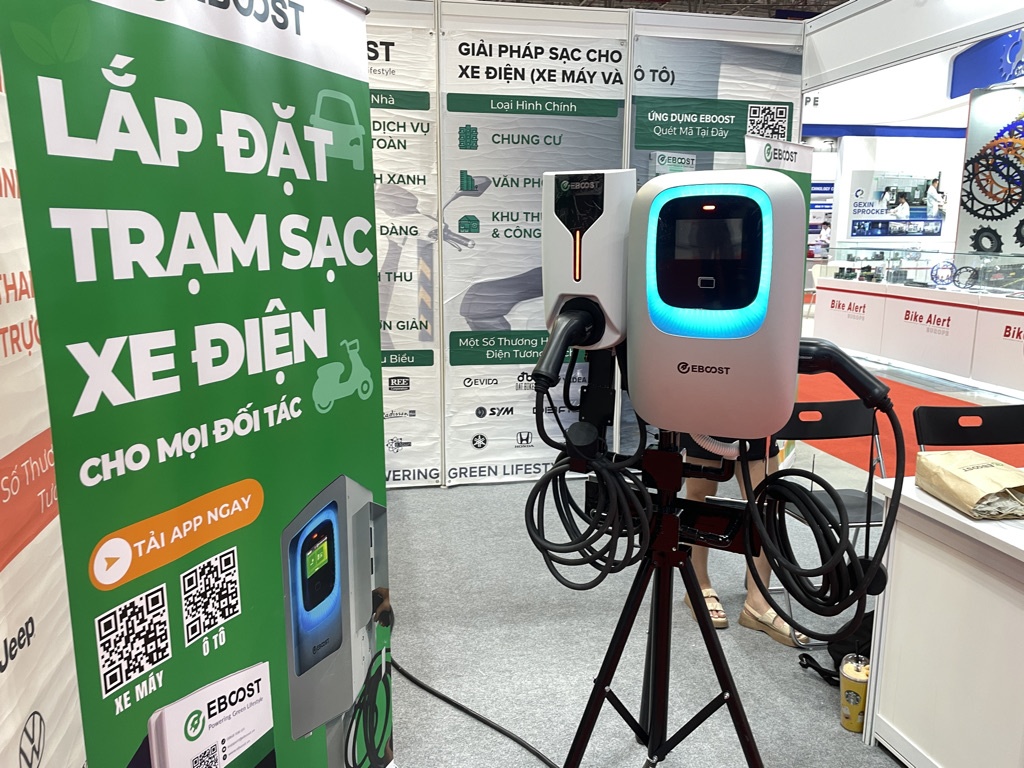 trien lam oto anh 15