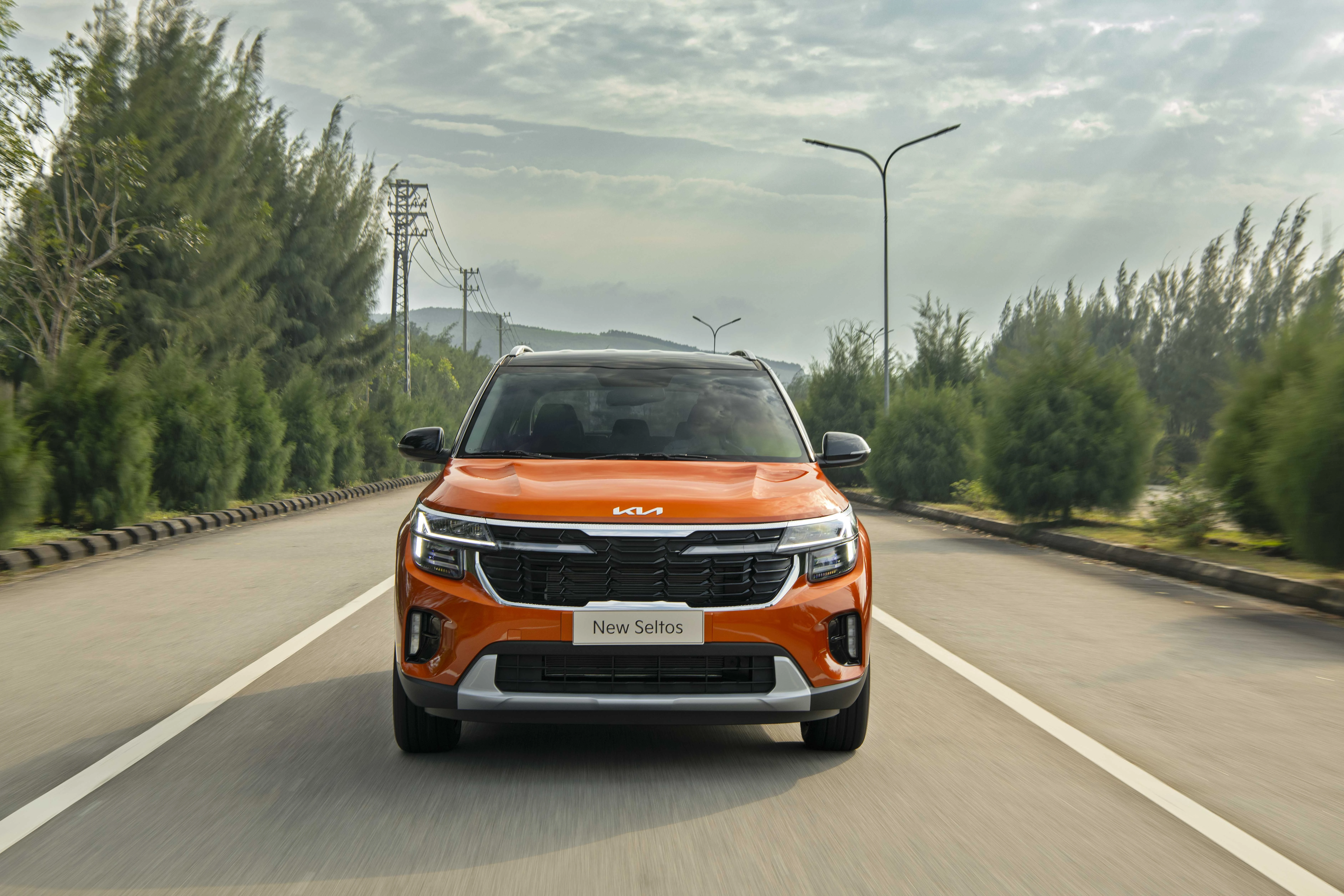 SUV gia 650 trieu dong,  xe gam cao,  Mitsubishi SUV anh 3