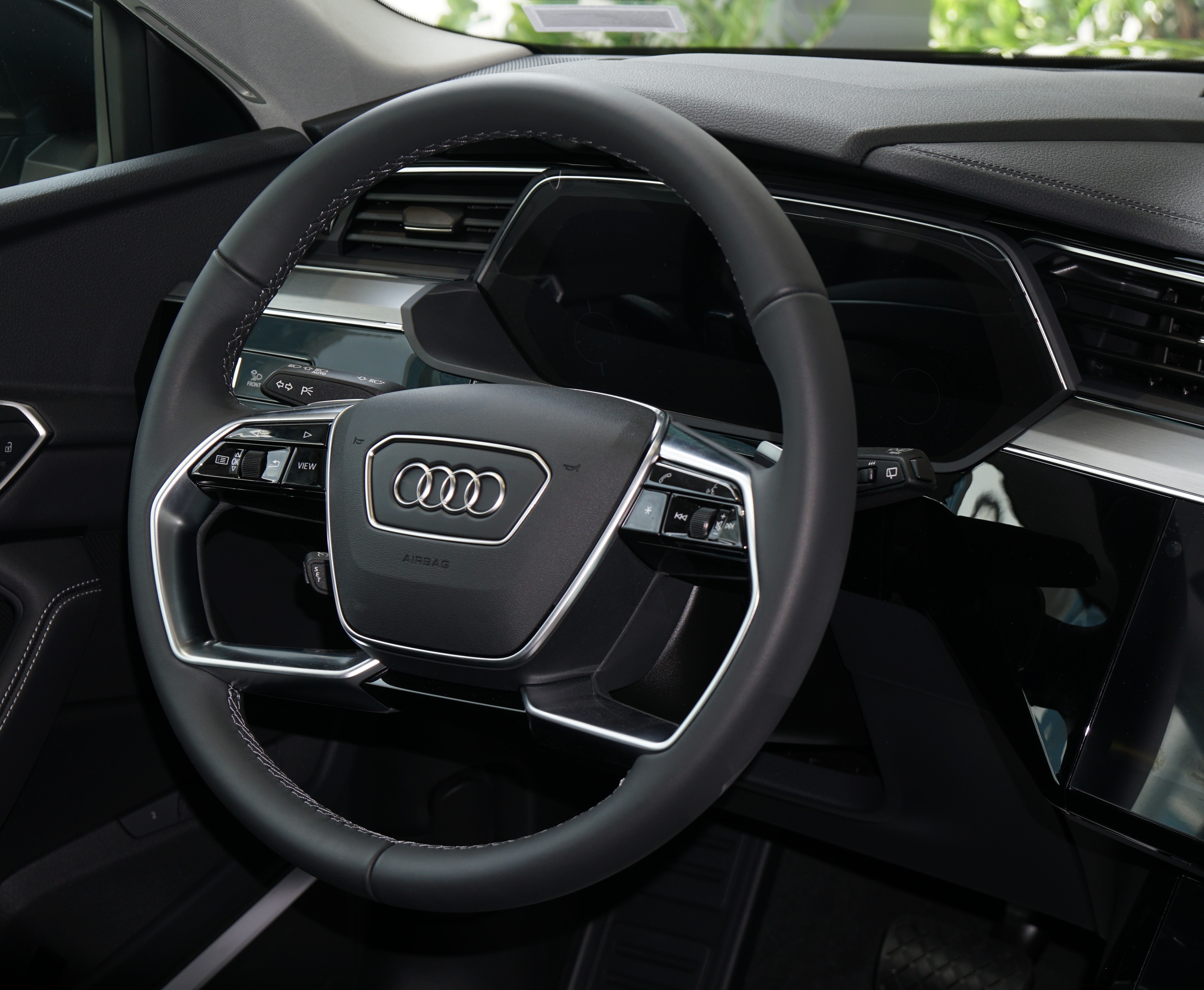 Audi Q8 e-tron anh 8