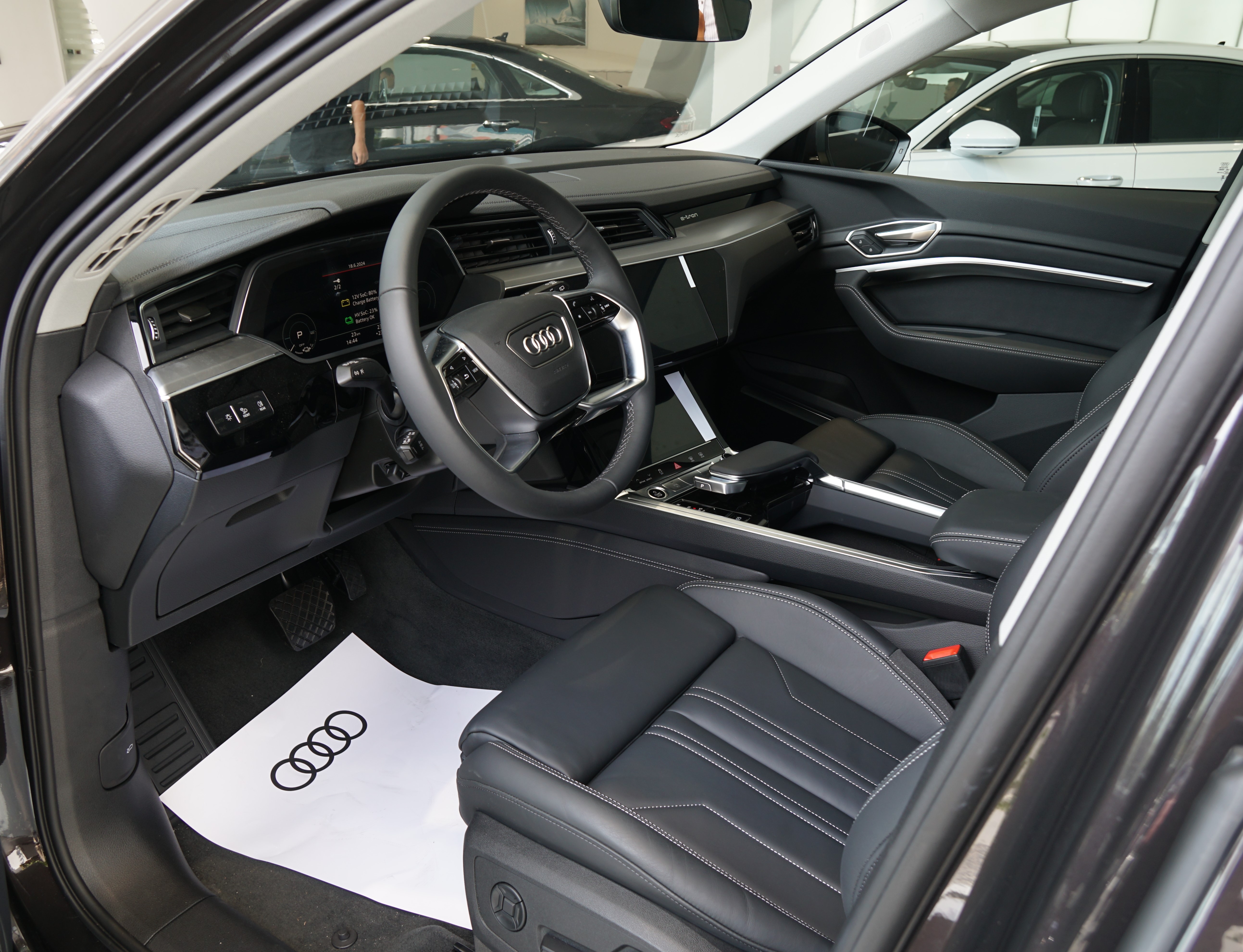 Audi Q8 e-tron anh 7