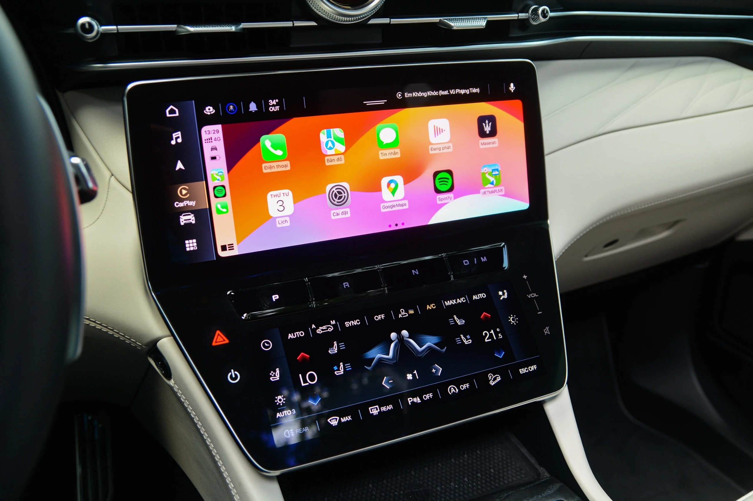 Quay lung voi Apple Carplay va Android Auto, cac hang xe se mat khach? hinh anh