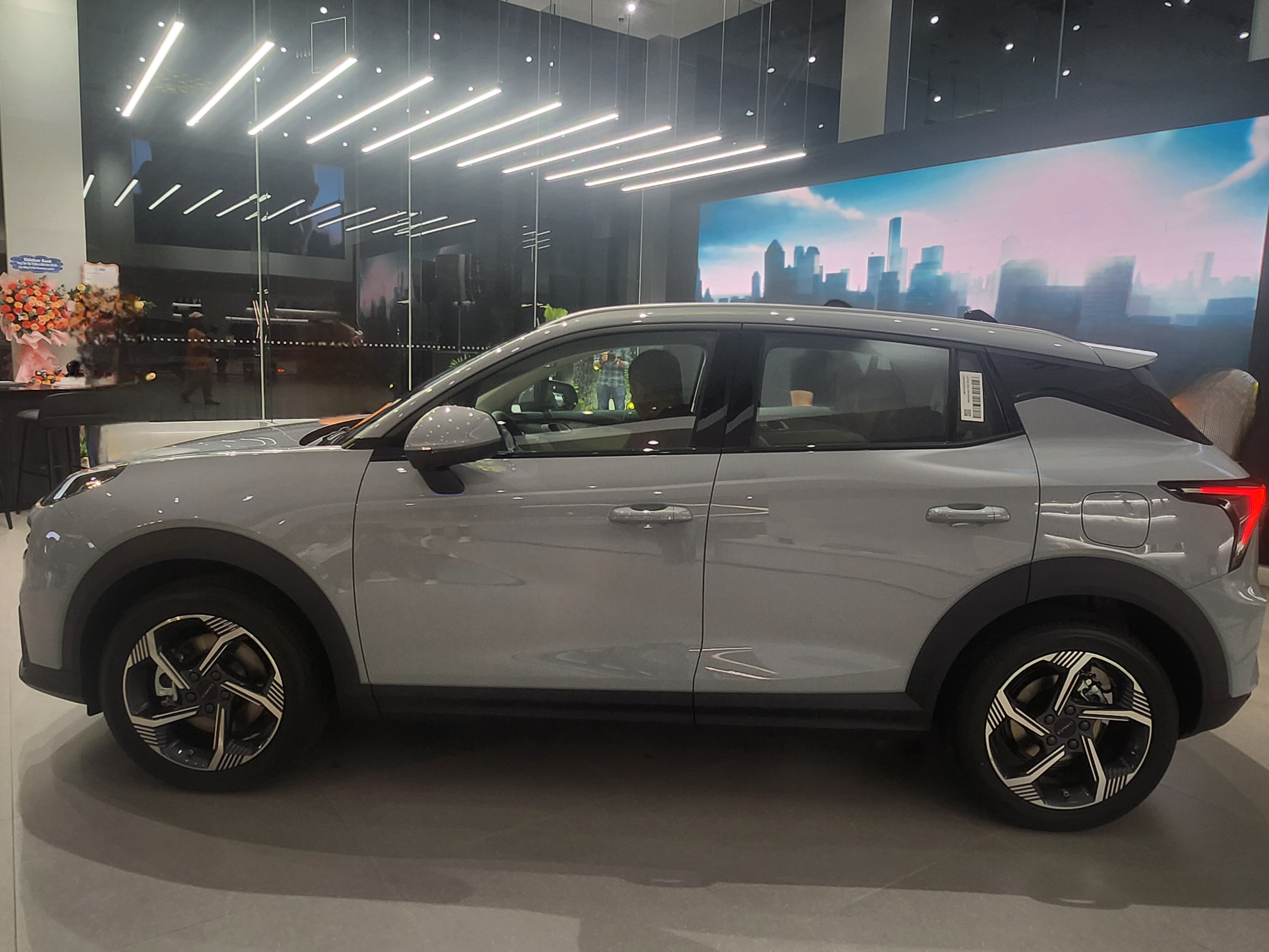 Lynk & Co 06 ảnh 2 Lynk & Co 06 anh 2