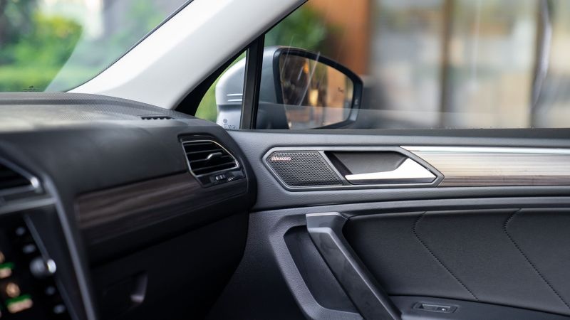 Volkswagen Tiguan anh 2