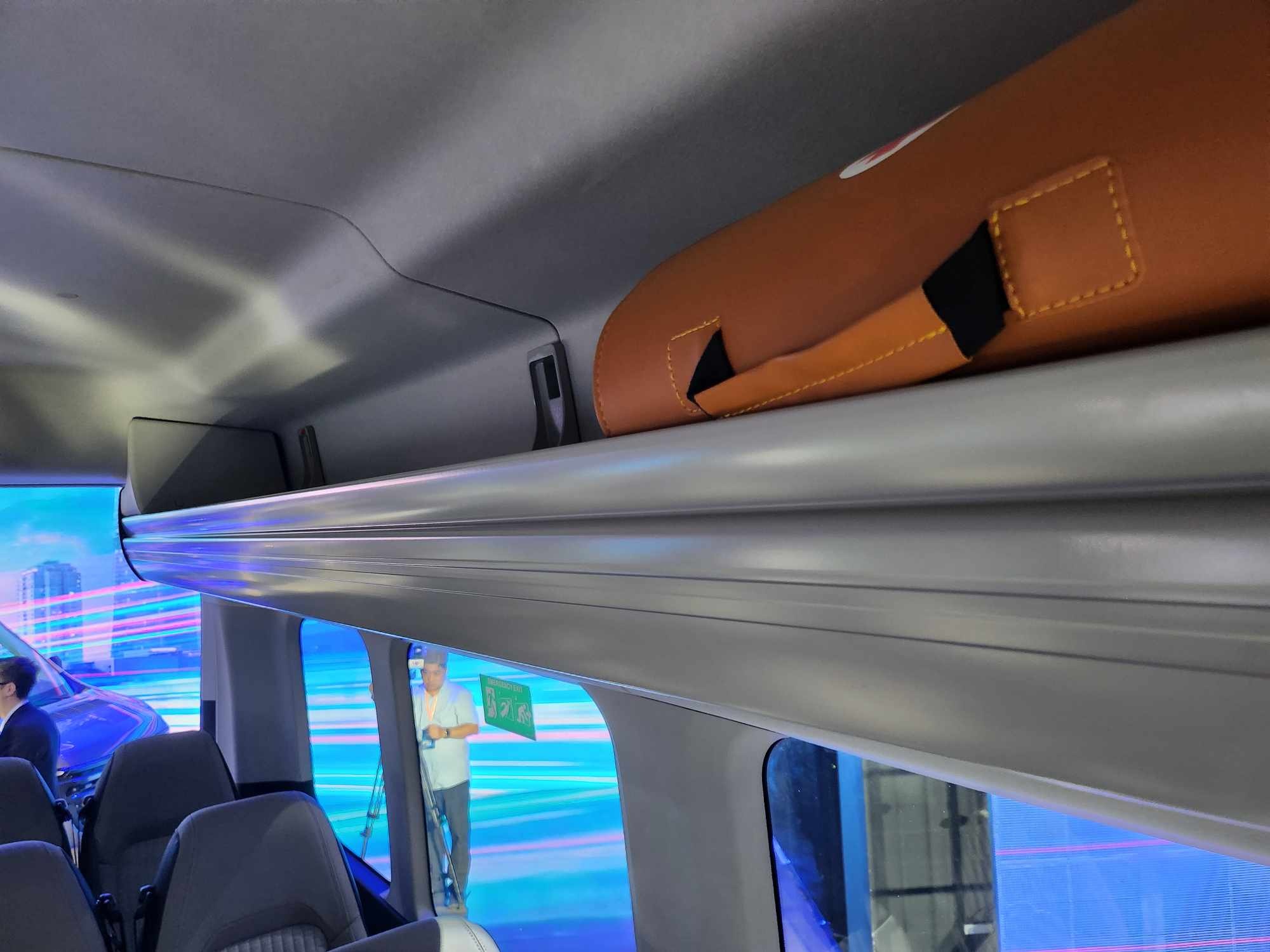 Ford Transit 2024 anh 9