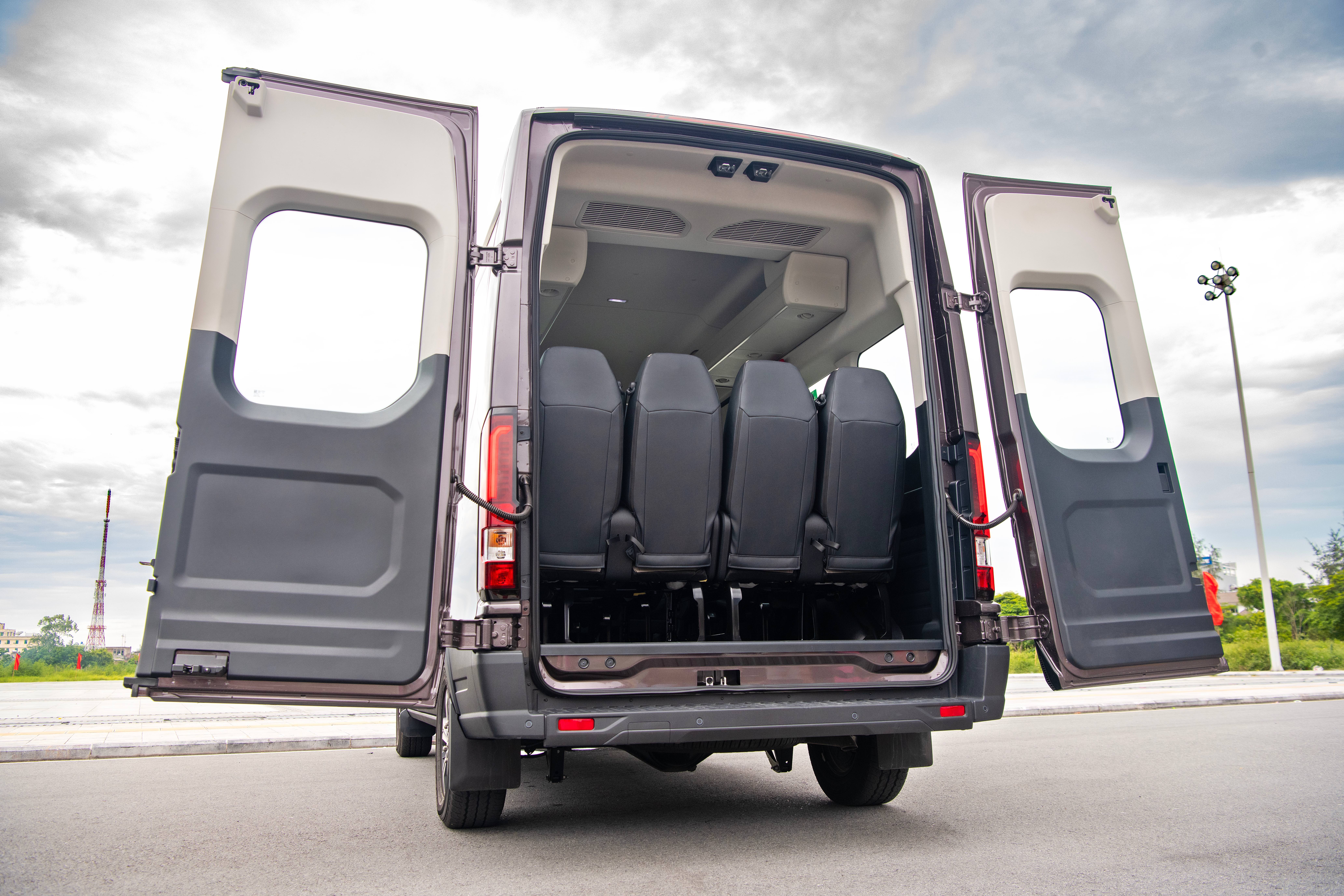 Ford Transit 2024 ảnh 10 Ford Transit 2024 anh 10