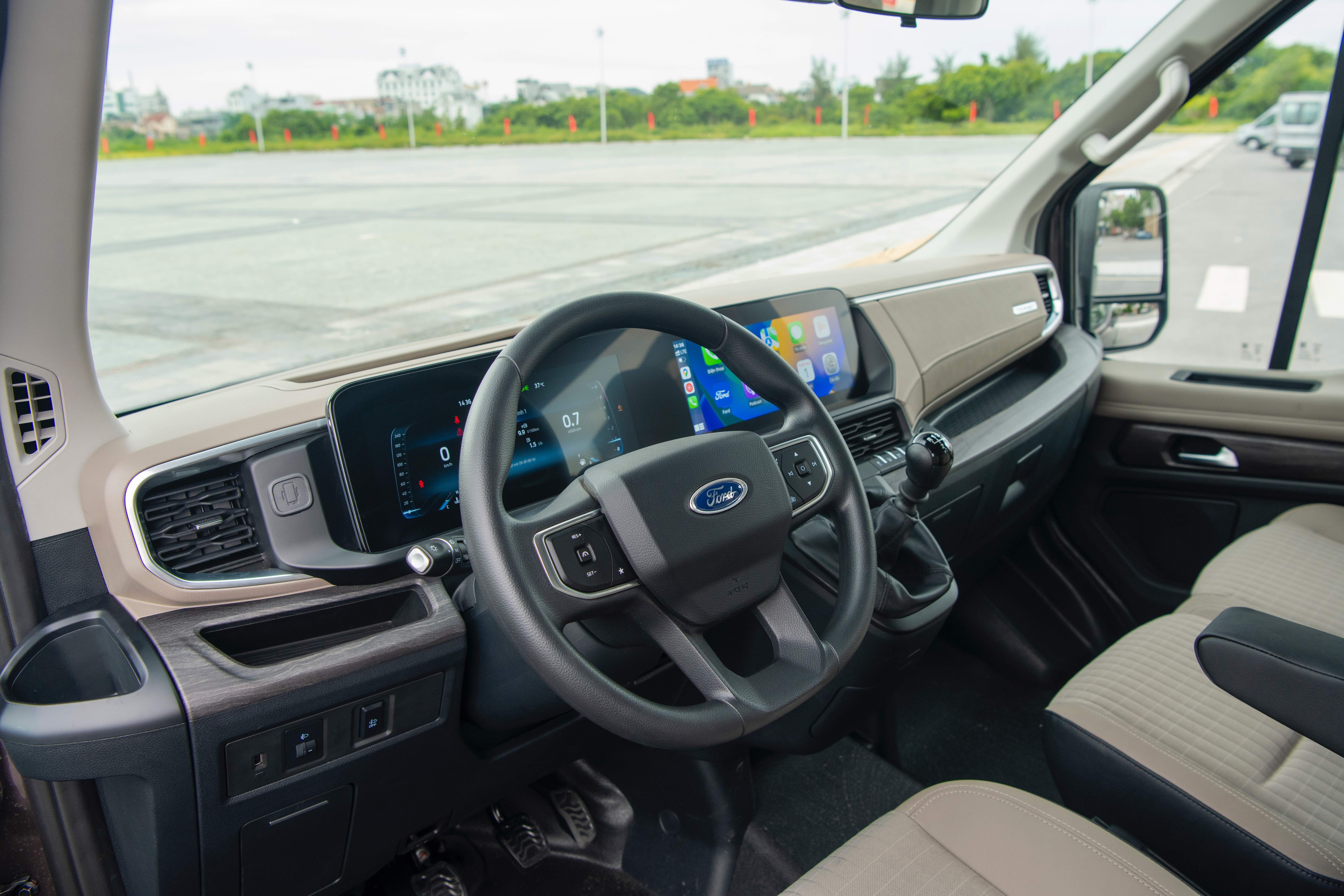 Ford Transit 2024 anh 16