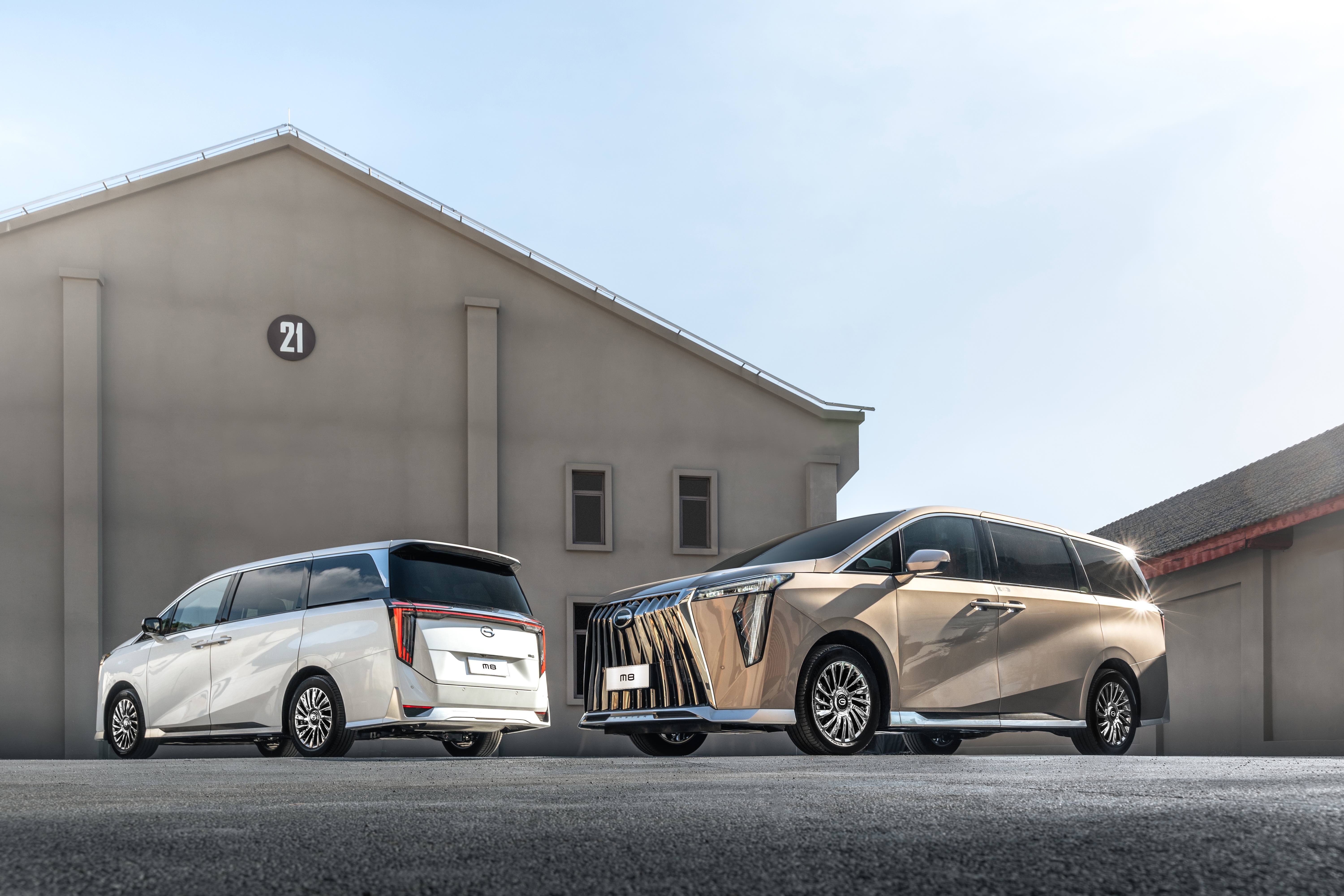 GAC he lo 2 mau xe sap ra mat tai Viet Nam hinh anh