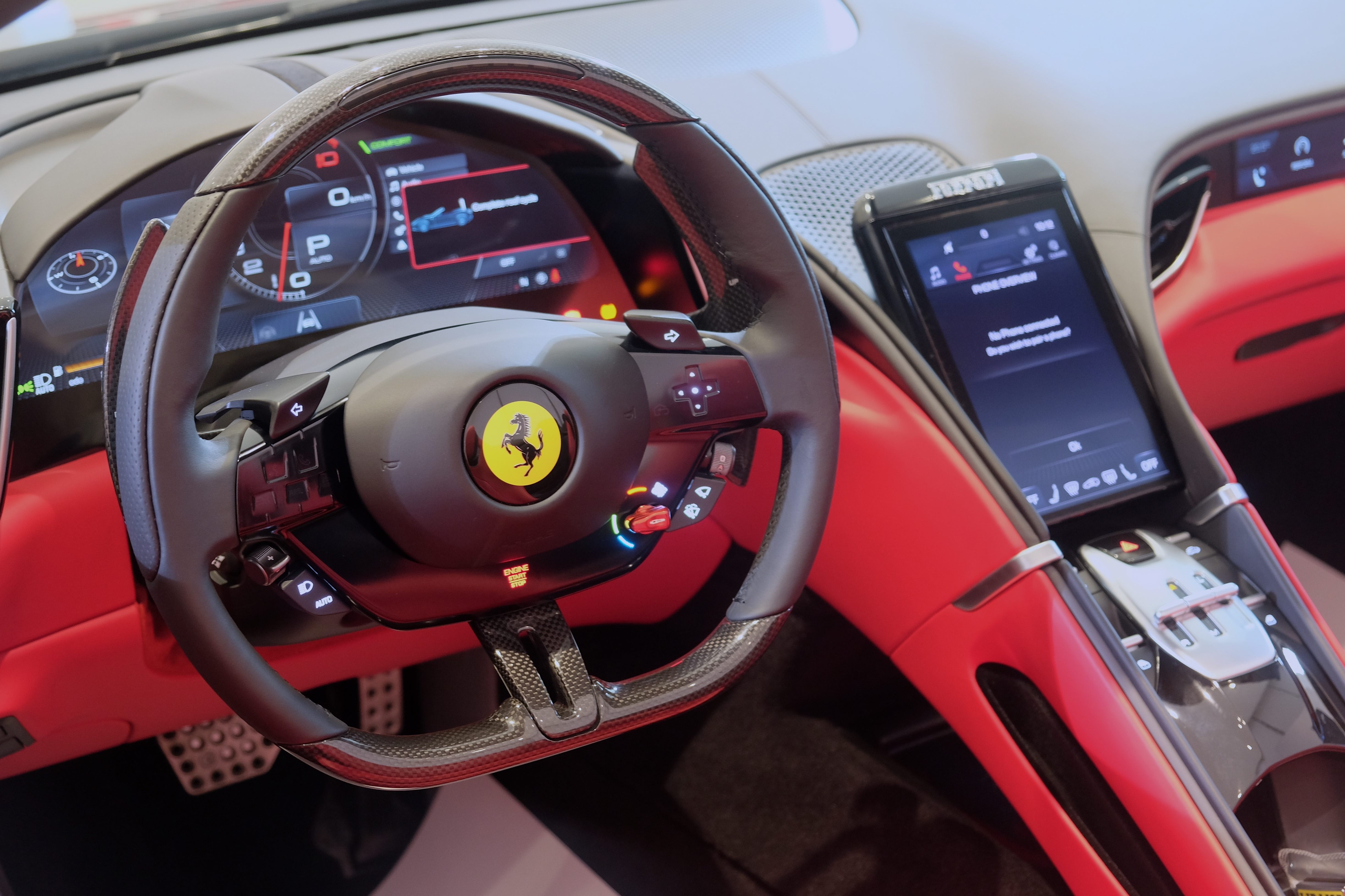 Ferrari Roma Spider anh 15