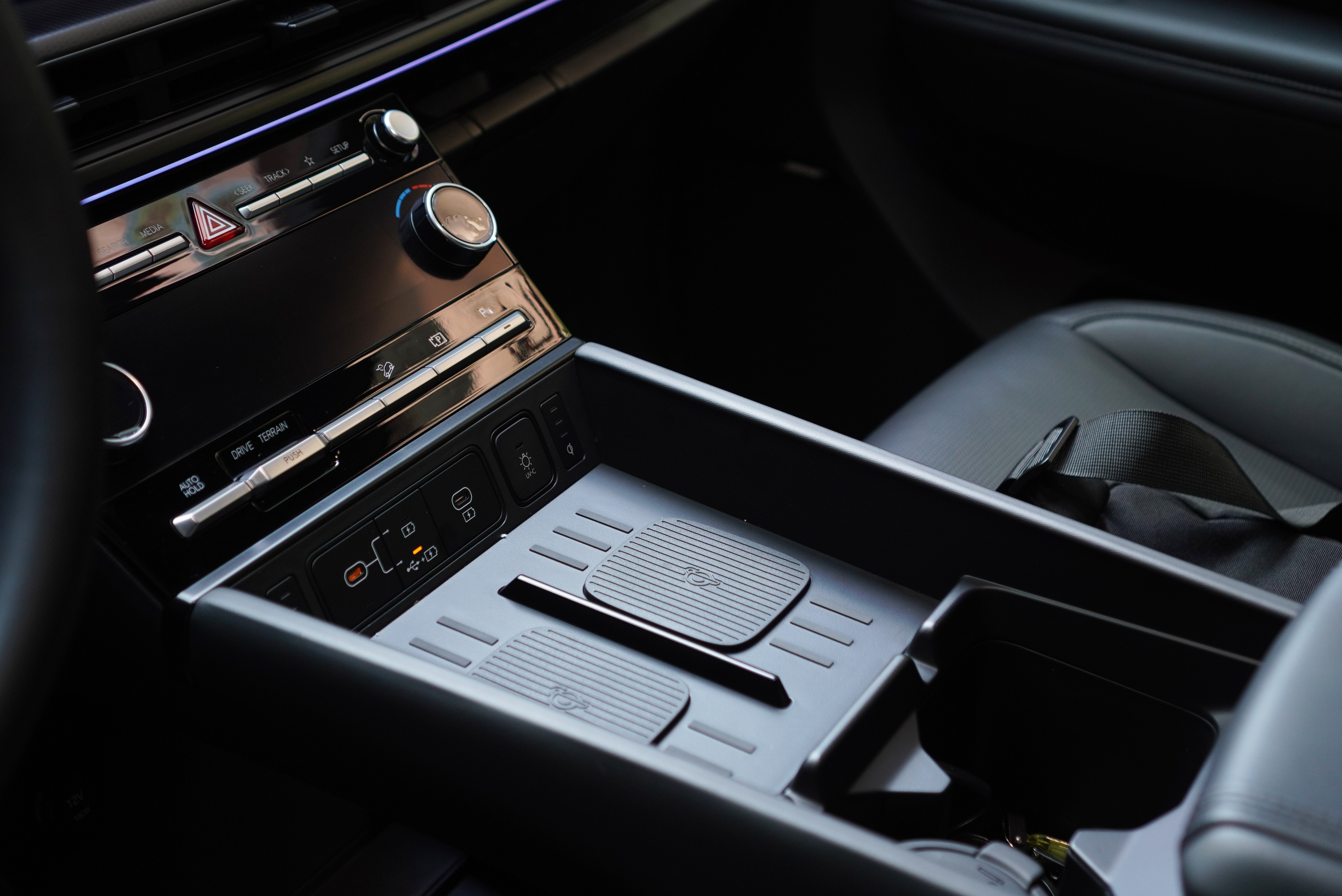 Hyundai,  Santa Fe ảnh 8