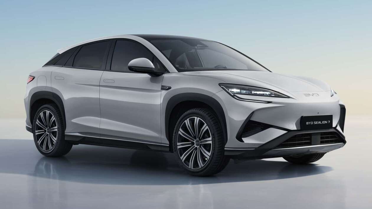 BYD Sealion 7 ra mat tai Malaysia, quyet dau Tesla Model Y hinh anh
