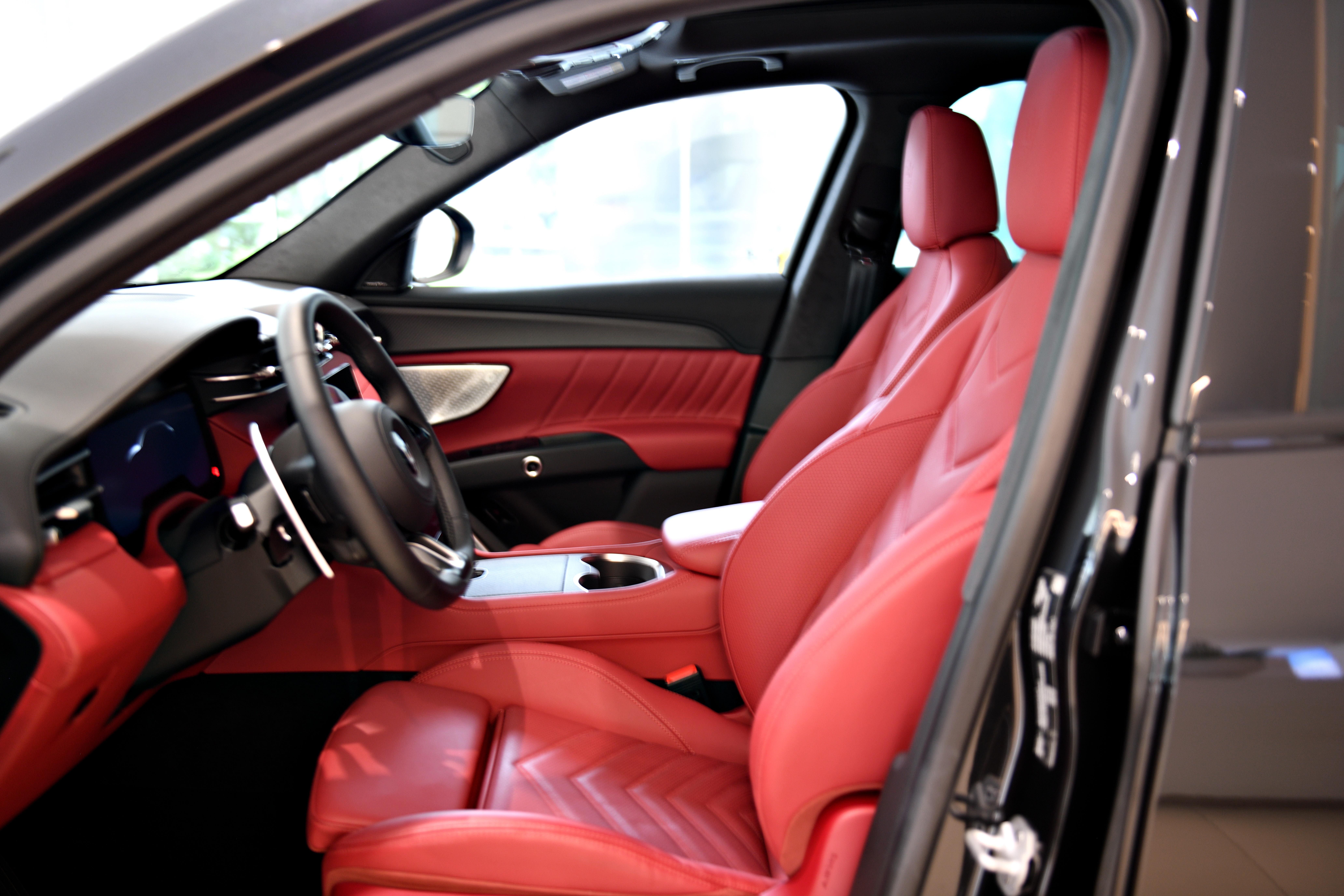 Maserati Grecale Trofeo ảnh 9 Maserati Grecale Trofeo anh 9