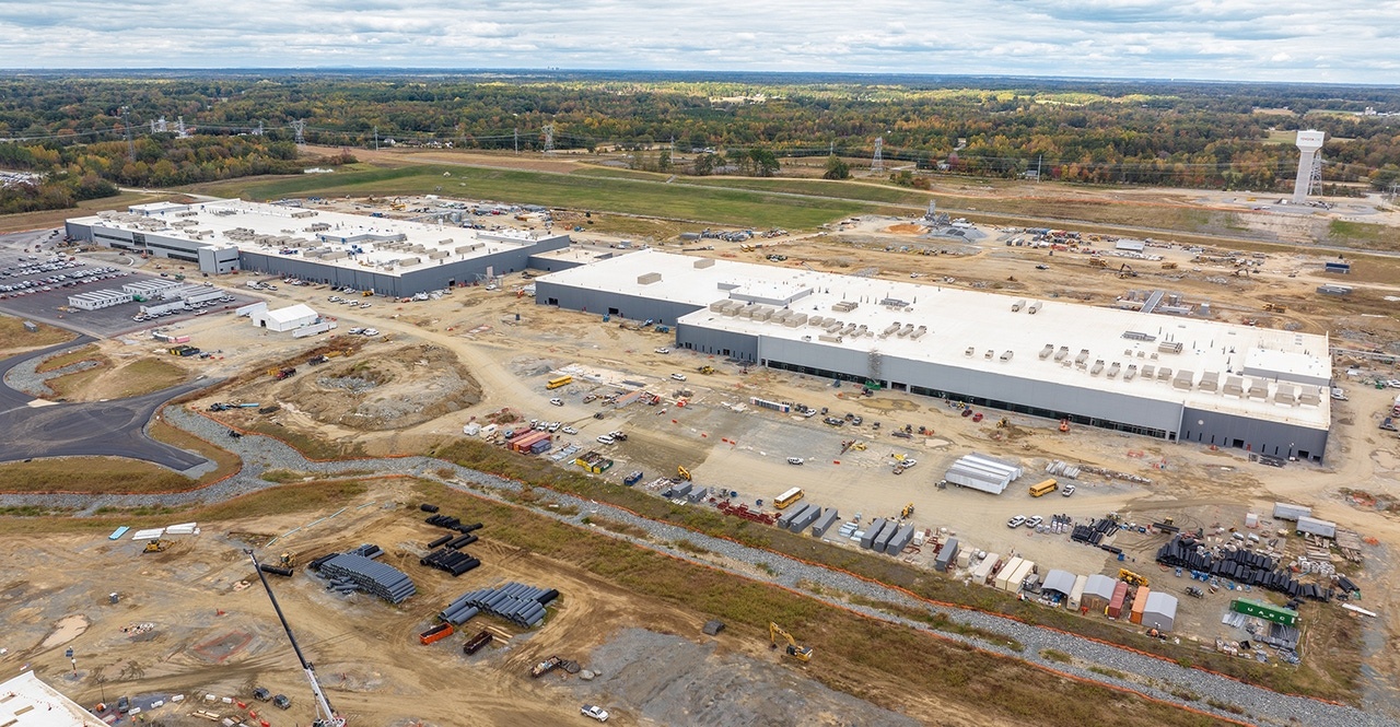 Xe dien Toyota anh 1